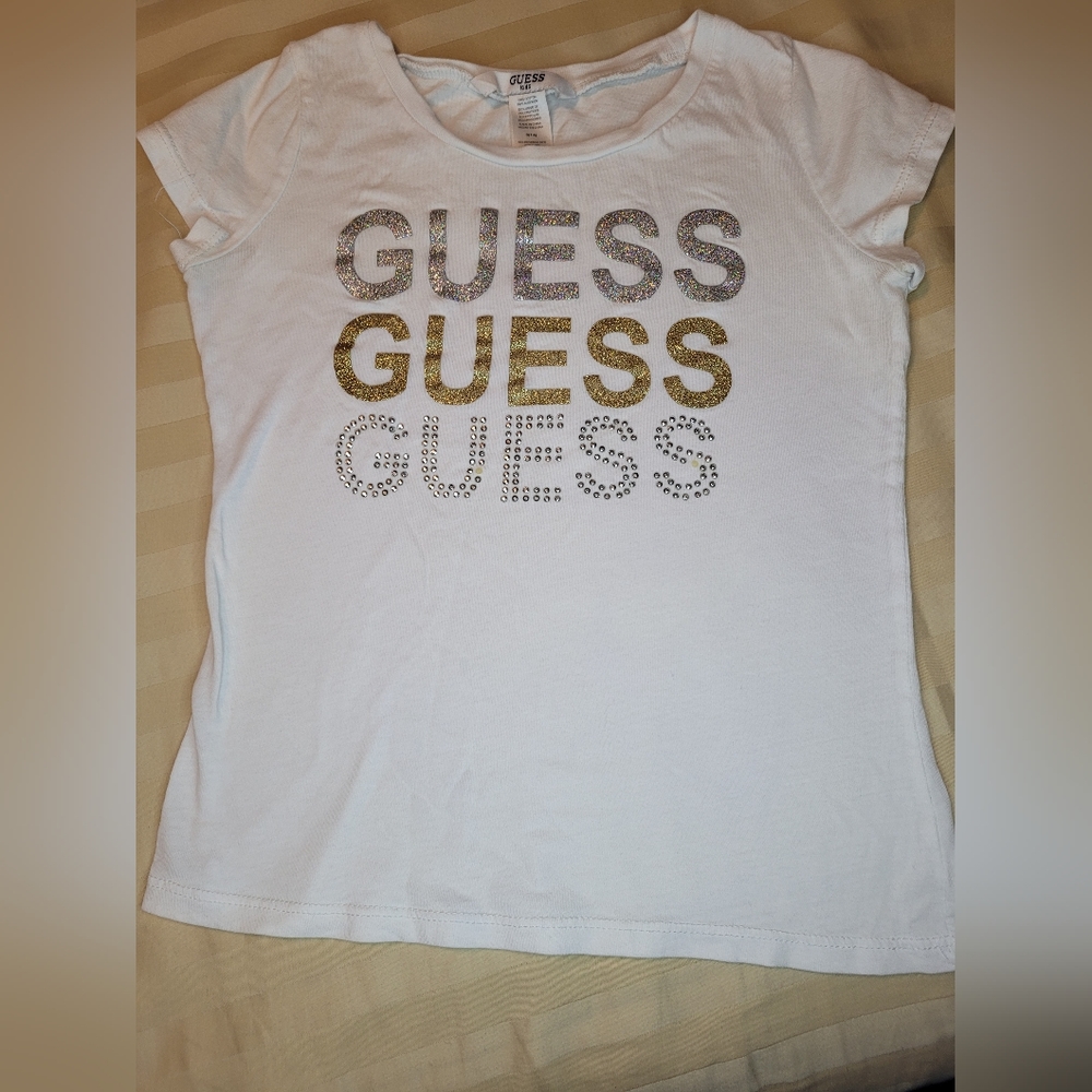 White fitted Guess shirt